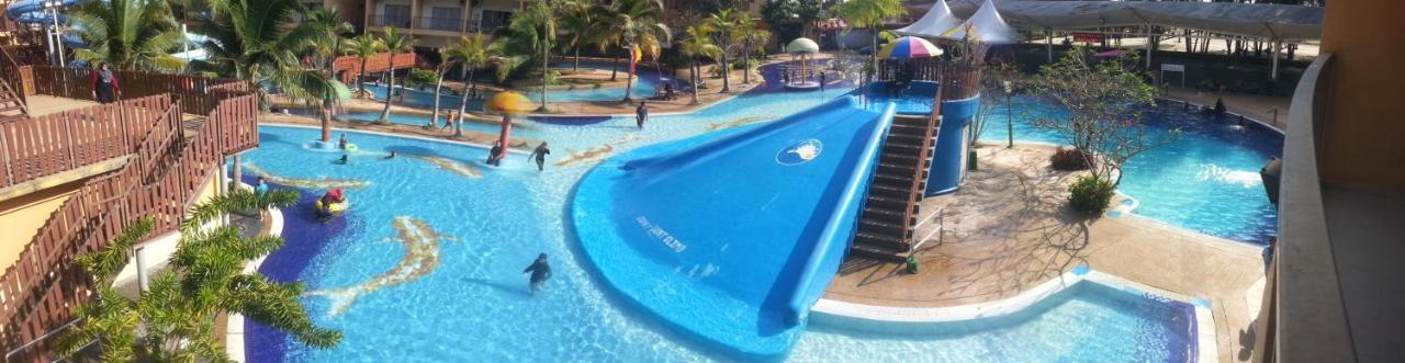 Apartment Theme Park View @ Gold Coast